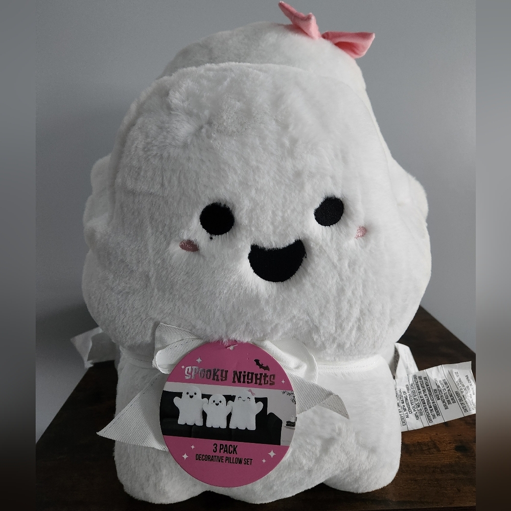 Brand New Spooky Nights 3 Pack Ghost Pillows